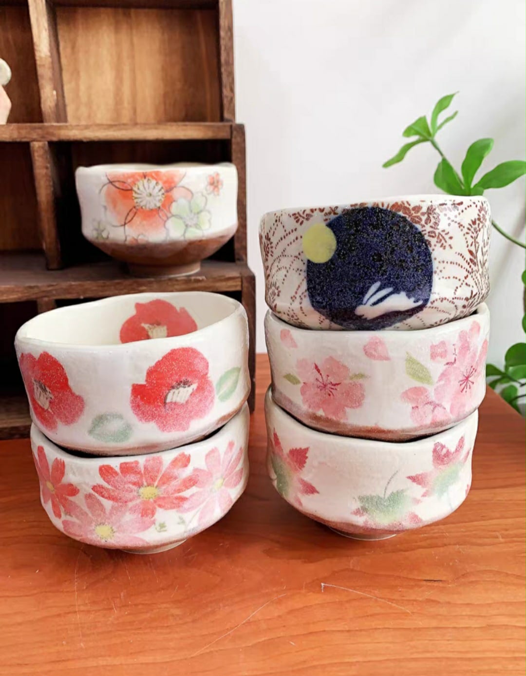 Hatsuichi Small Mino ware Bowl Moon And Rabbit