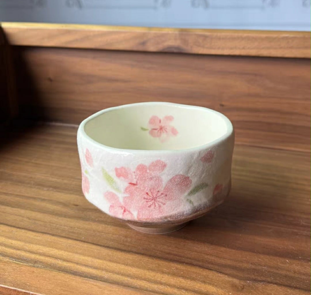 Hatsuichi Small Mino ware Bowl Sakura Flowers