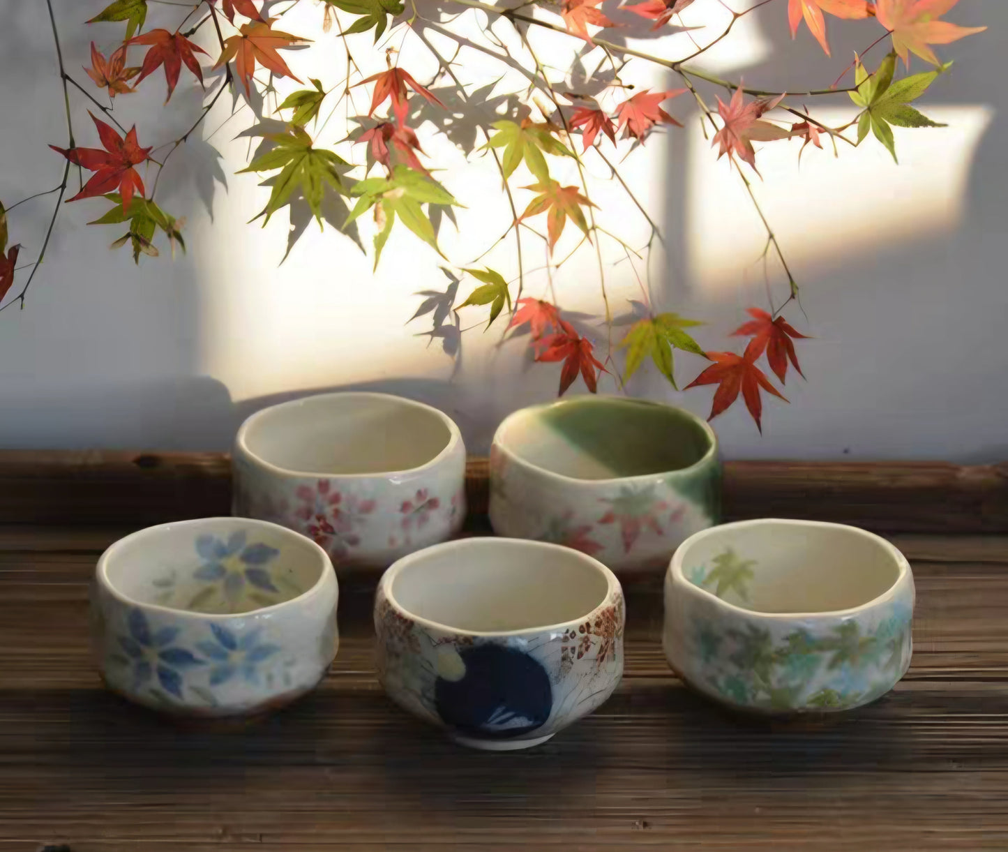 Hatsuichi Small Mino ware Bowl Seasonal Maple Leaves