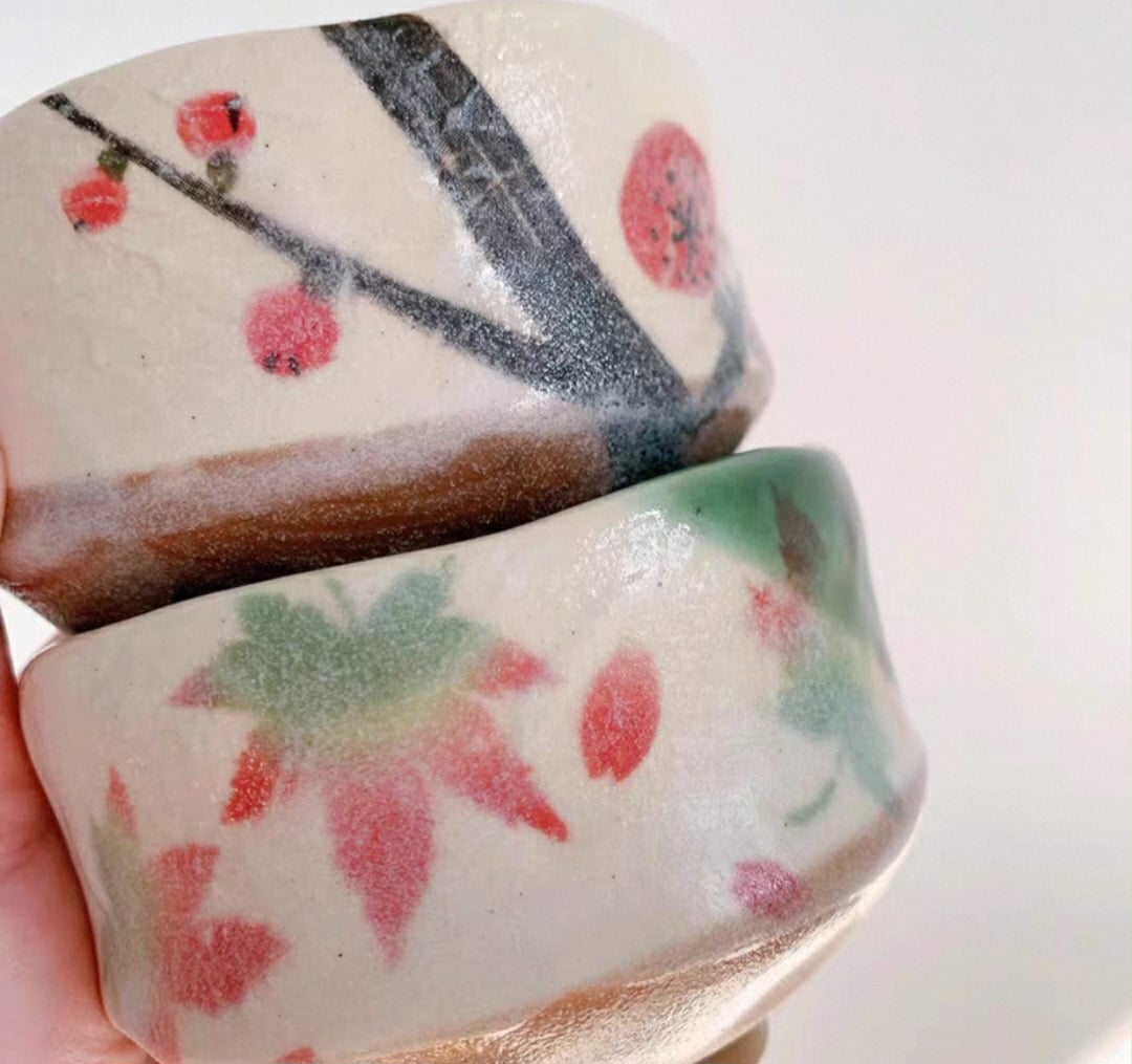 Hatsuichi Small Mino ware Bowl Seasonal Maple Leaves